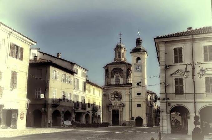 Astixio Villa San Damiano dʼAsti Buitenkant foto