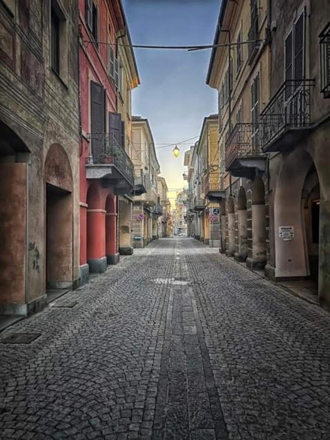 Astixio Villa San Damiano dʼAsti Buitenkant foto